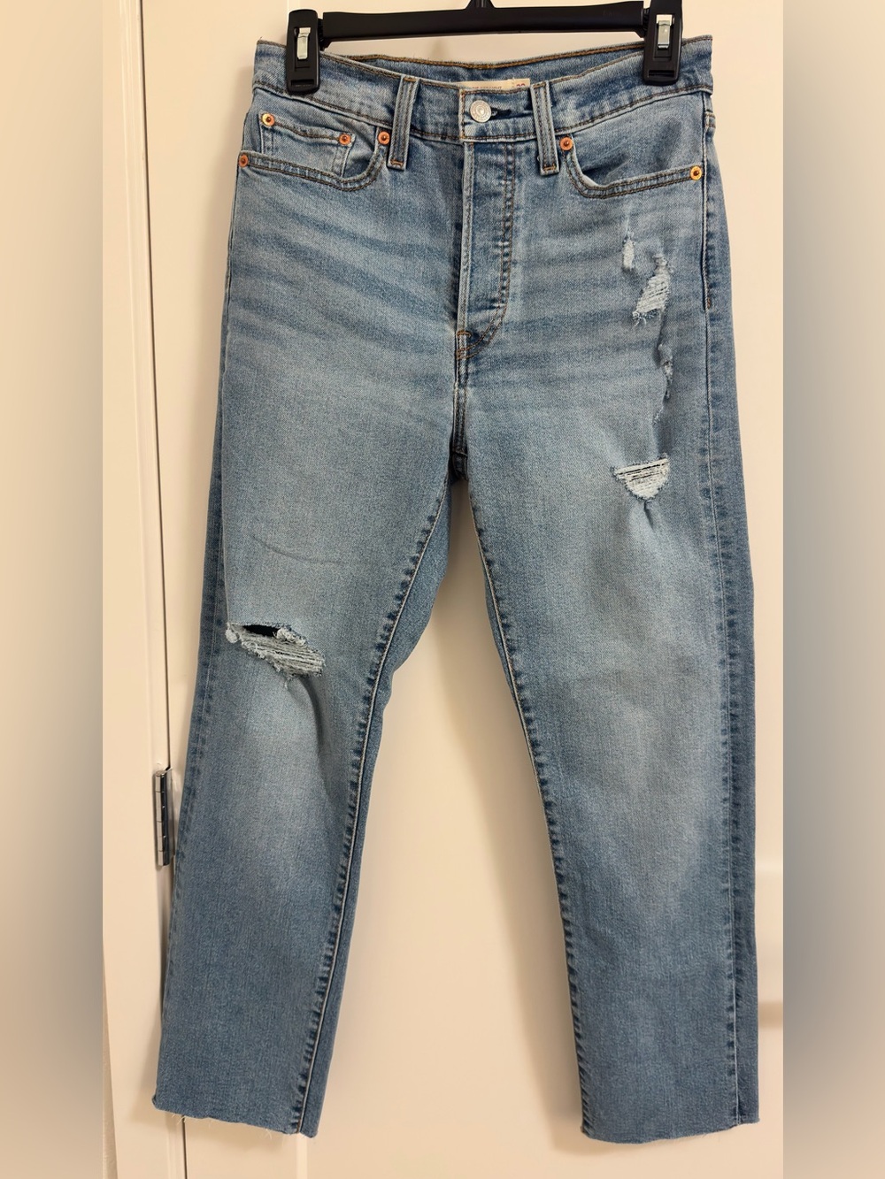 Levi Wedgie Straight size 28